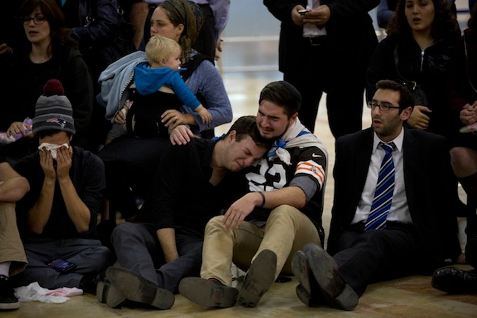 Watch the ‘Powerful Gesture’ Hundreds Gave a U.S. Teen Murdered in Palestinian Terrorist Attack Last Week