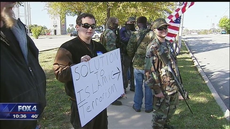 VIDEO: Armed Protesters Gather Outside Texas Mosque to Fight ‘Islamization of America’