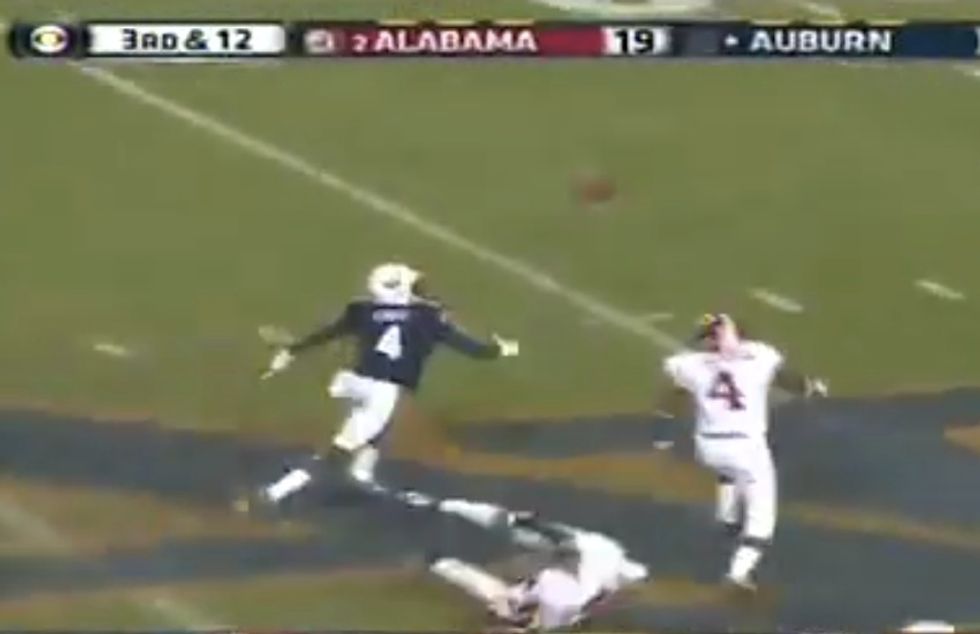 Check Out What an Auburn Receiver Does to Haul in a Pass Down the Middle and Turn It Into a 77-Yard Touchdown