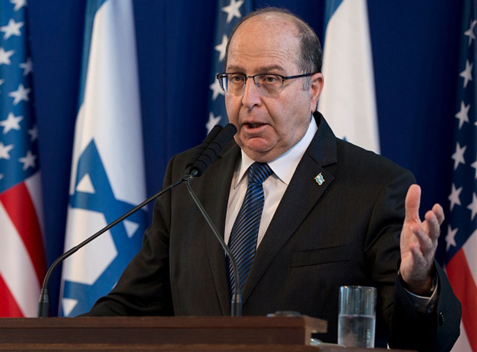 Israeli Defense Minister: Russian Jet Flew Into Israel's Airspace, Was Not Shot Down