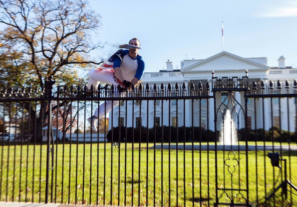 White House Thanksgiving Fence Jumper Is a 'Young American That Wanted to Deliver a Message of Change': Attorney