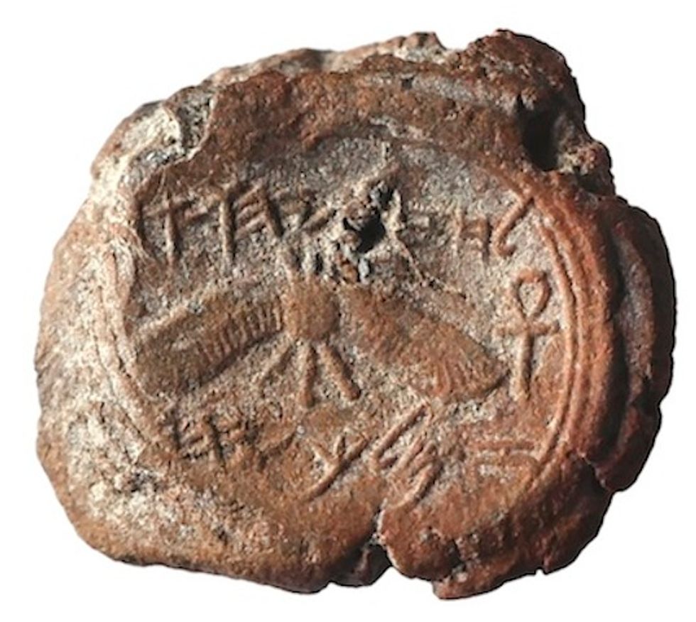 Archaeologists Discover 2,700-Year-Old Seal Impression of Biblical King in Jerusalem: ‘The Closest as Ever That We Can Get’ to Ancient Ruler