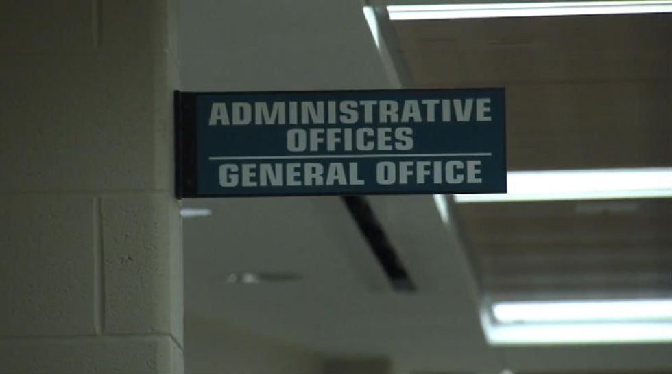 NY Mom Says School Principals Tried to Get Her 12-Year-Old Son to Admit Islamic State Allegiance