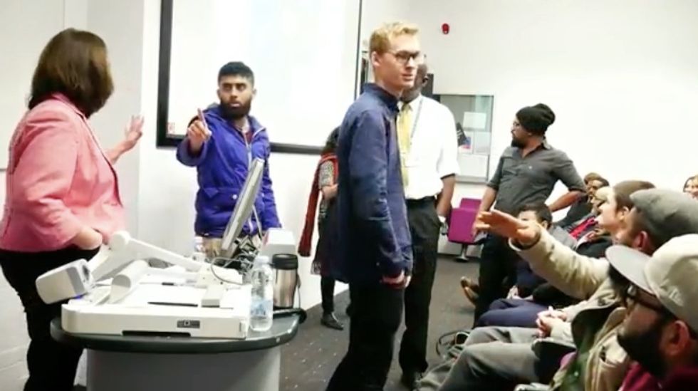See How Ex-Muslim Handles Muslim Disrupters During University Presentation: 'Oh, You’re Intimidated? Go to Your Safe Space\