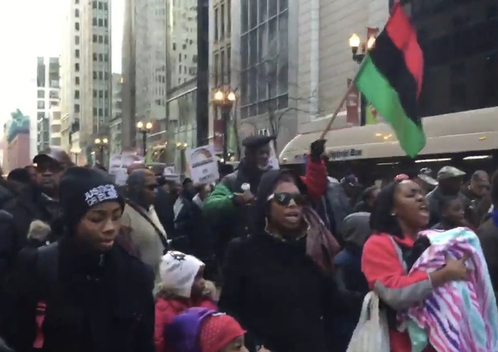 Chicago Protesters Call for Mayor Rahm Emanuel's Resignation, Justice Department Expected to Launch Civil Rights Probe of Police