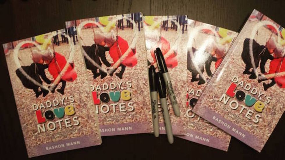 Daddy's Love Notes': A Year After His Thank-You Note Went Viral, Sailor Releases Book of Notes and Lessons for His Daughters