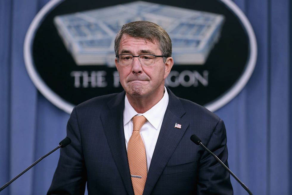 Pentagon chief says U.S. should honor commitment to service members by not requiring payback of bonuses promised years ago