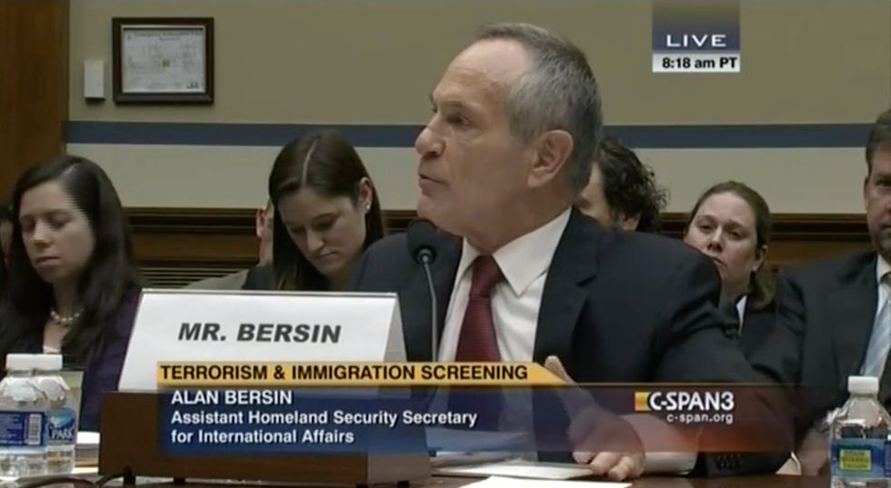 Apples and Oranges': DHS Official Goes Against White House on Using No-Fly List to Block Gun Purchases