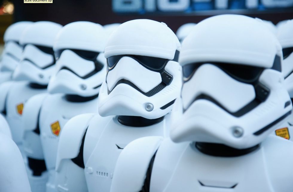 Star Wars: Force Awakens' Crosses $250 Million Globally, Set for Record-Breaking Weekend