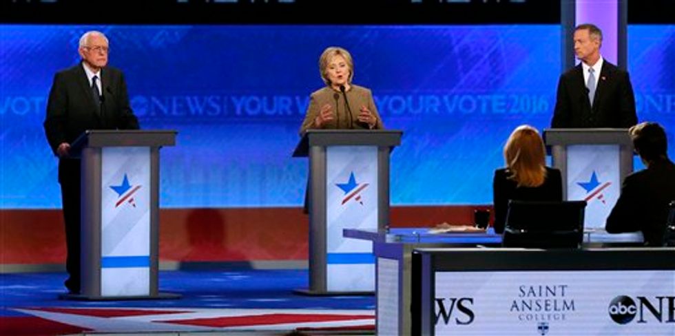 In New Hampshire Democratic Debate, Candidates Clash on Terrorism, DNC Data Breach