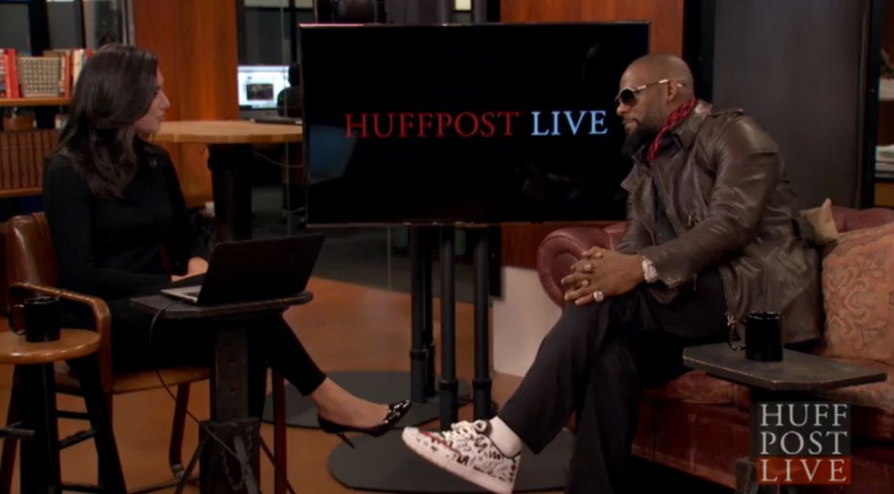 ‘This Interview Is Over’: R. Kelly Scolds Host, Walks Off Set After Being Pressed on Sex Life