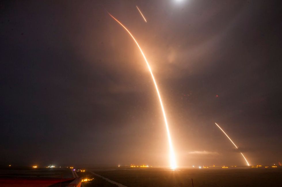 SpaceX Makes History, Successfully Lands Falcon 9 Rocket Back on Earth After Launching It Into Space