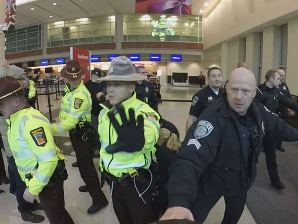 ‘Very, Very Dangerous’: Activist Claims Mall of America Protest Just ‘Decoy’ So Black Lives Matter Could Accomplish Ultimate Goal