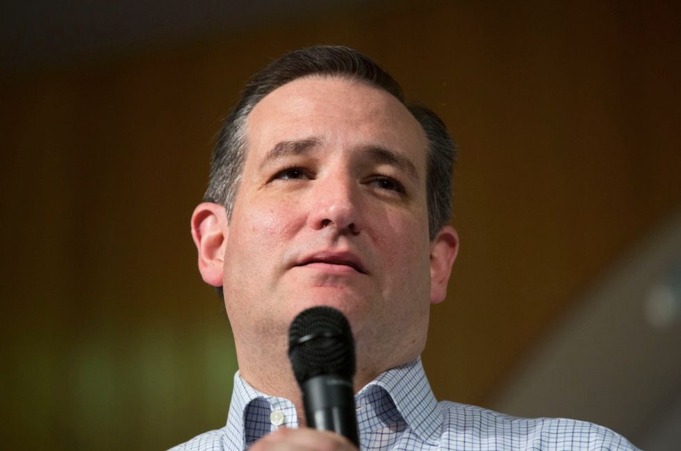 Liberal Blogs Went After Rafael Cruz for Saying That God Sent Ted Cruz's Wife 'a Sign' That He Should Run for President. Here's His Explanation.