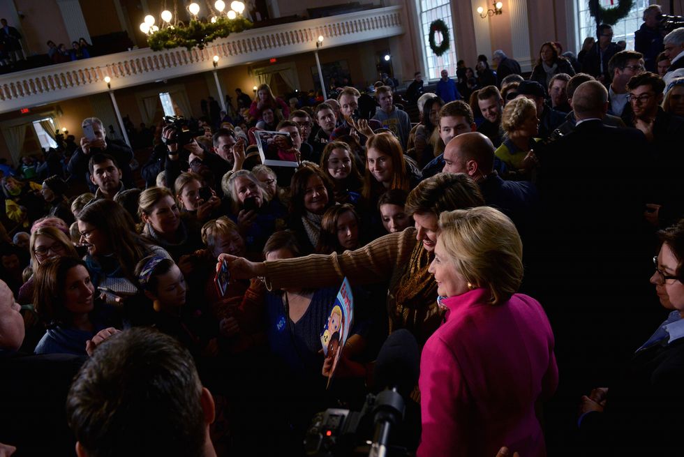 Businesswoman Reportedly Opens New Hampshire Clinton Event With Six Words Sure to Raise Eyebrows