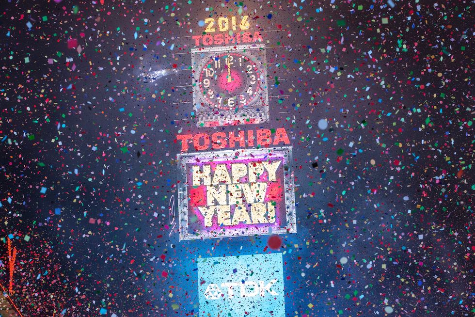 Photos From Around the World: Millions Brave Crowds to Ring in 2016