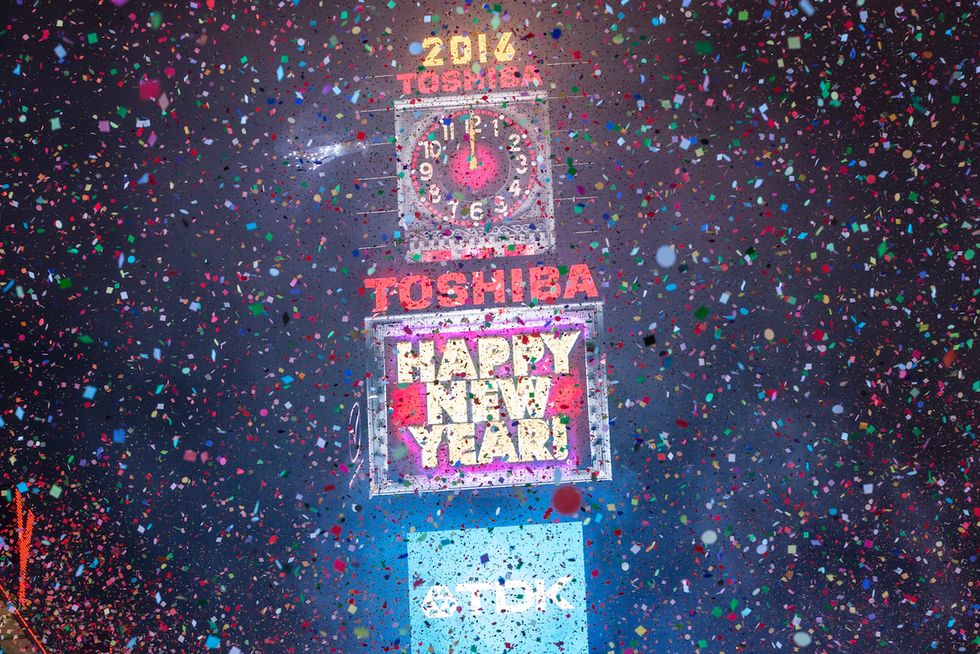 Photos From Around the World: Millions Brave Crowds to Ring in 2016