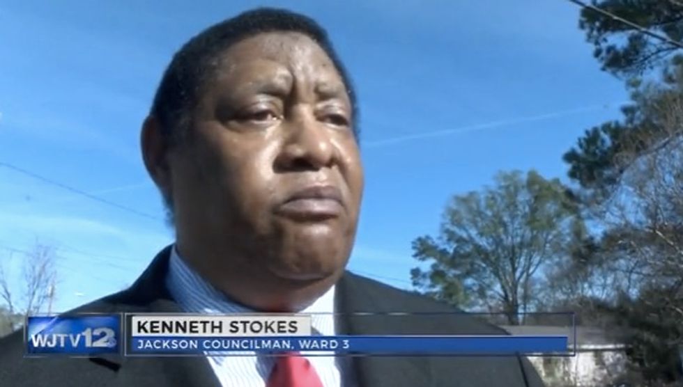 City Councilman Wants Citizens to Throw Rocks, Bricks and Bottles at Police