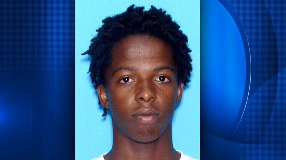 Teenager Fatally Shot After Fight Breaks Out in Florida Parking Lot