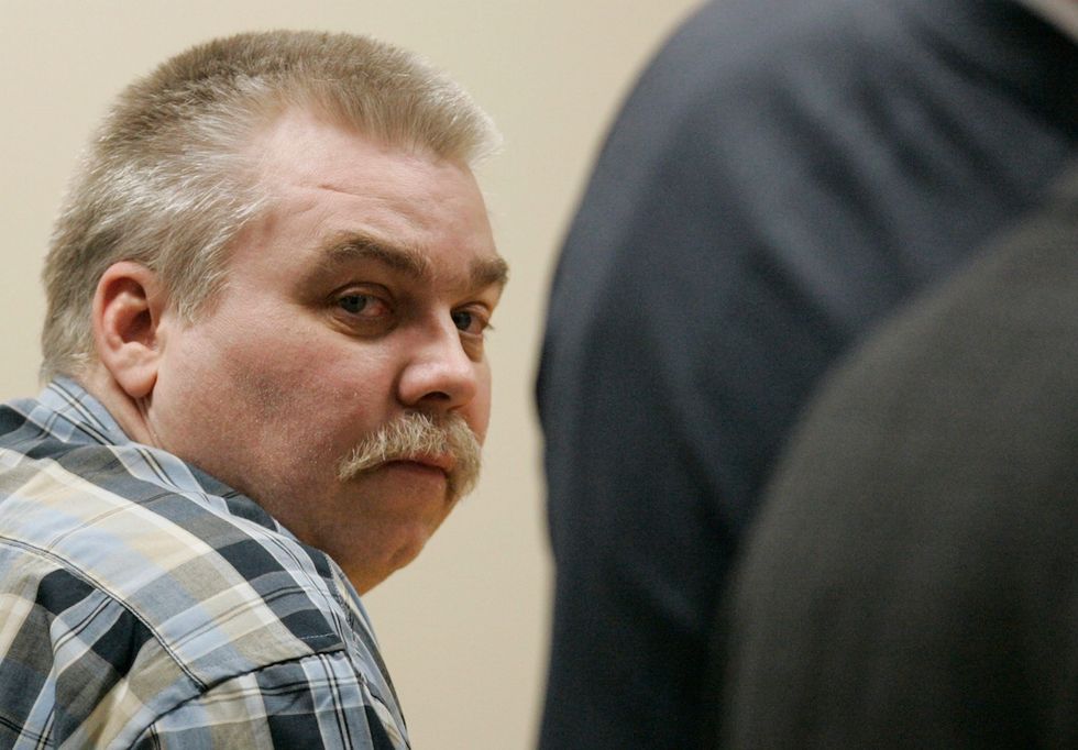 ‘Making a Murderer’ Documentary Goes Viral as Nearly 200K People Sign Petitions Asking Obama to Pardon Convicted Killer