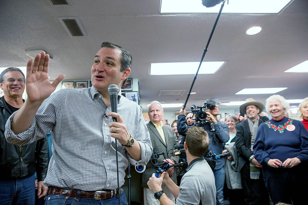Experts Agree: Trump Is Wrong, Ted Cruz Is Eligible for the White House