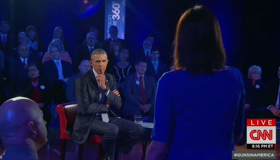 American Sniper' Widow Taya Kyle Takes on Obama at Town Hall on Guns: 'We Cannot Outlaw Murder