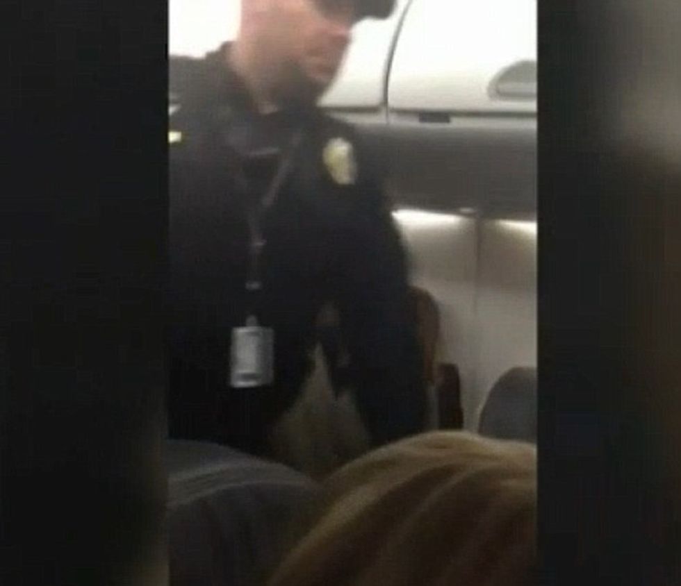 Unruly Passenger Arrested on United Flight to Chicago After Allegedly Attacking Flight Attendant, Passengers