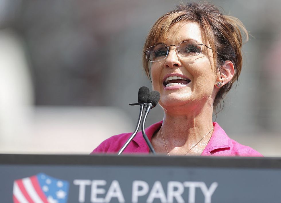 Here's Why Everyone Thinks Sarah Palin Is About to Endorse Donald Trump