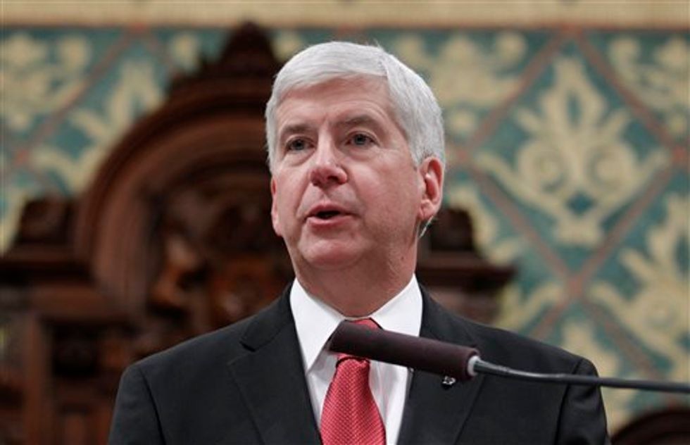 The Latest: Gov. Snyder: Thoughts Go Out to Kalamazoo Shooting Victims