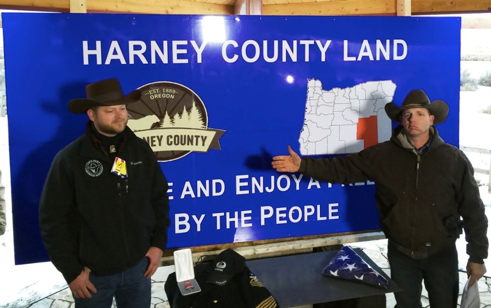 Rancher Renounces Federal Grazing Contract at Bundy Event in Protest of Gov't Land Use Policies