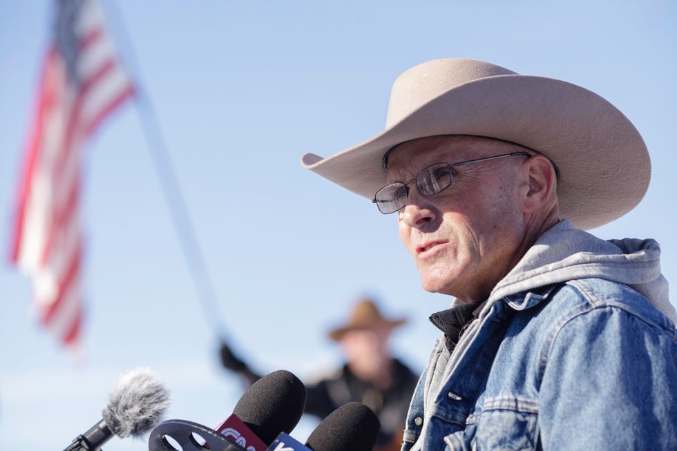 Widow of Slain Federal Wildlife Refuge Occupier Plans to Sue
