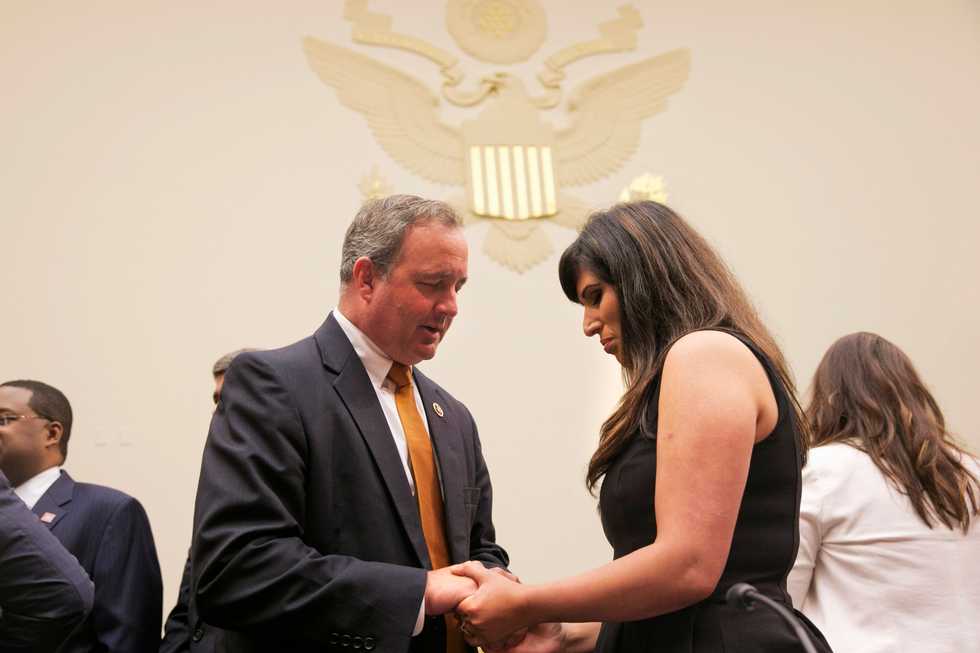 Wife of Christian Pastor Released in Iranian Prisoner Swap Files for Separation and Pens Heartbreaking Open Letter Alleging Abuse