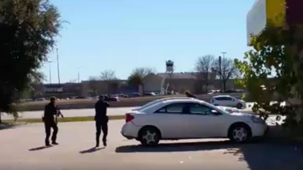 Robbery Suspect Takes Hostage, Uses Her as Shield — Without Warning, Cop Drops Him With Deadly Shot