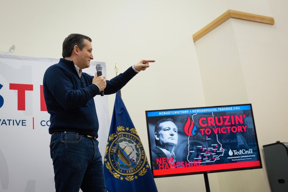 Campaigning in New Hampshire, Ted Cruz Points Out a Similarity to Texas 