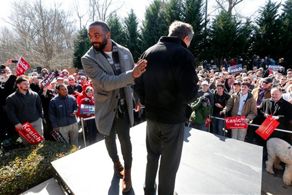 I Just Love His Values, His Morals': Beloved Clemson Quarterback Presents John Kasich to South Carolina Voters