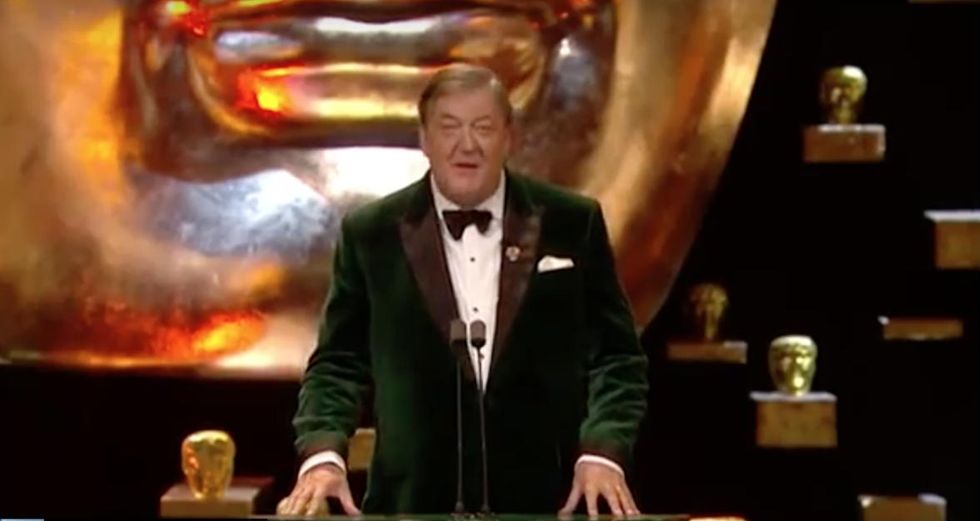 Christ, I Want to Leave This Planet': Fed-Up Comedian Stephen Fry Quits Twitter After Internet Mob Freaks Out Over His 'Sexist' Joke