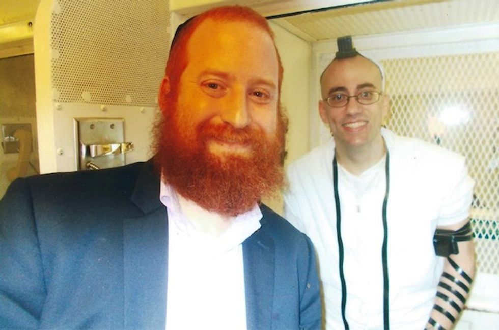 Prison Chaplain Tells How Even Within the Darkness of Death Row 'You Can Always Find Light
