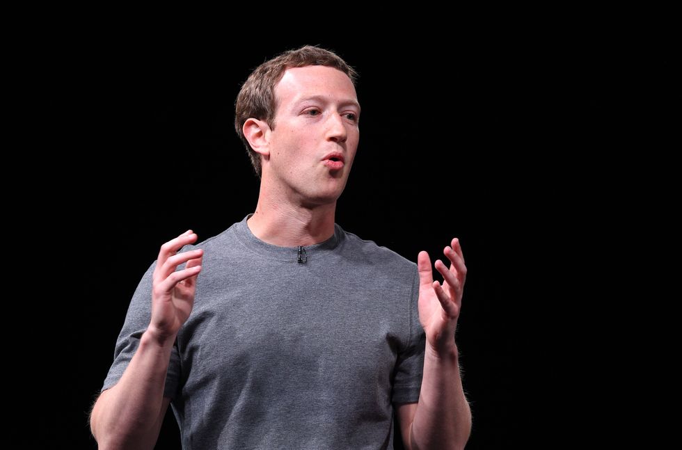 New Photo Shows Facebook Founder Mark Zuckerberg Covers His Laptop's Camera and Microphone