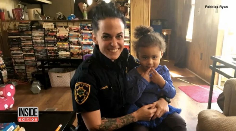 Cops Helps 2-Year-Old Put On Pants After She Called 911
