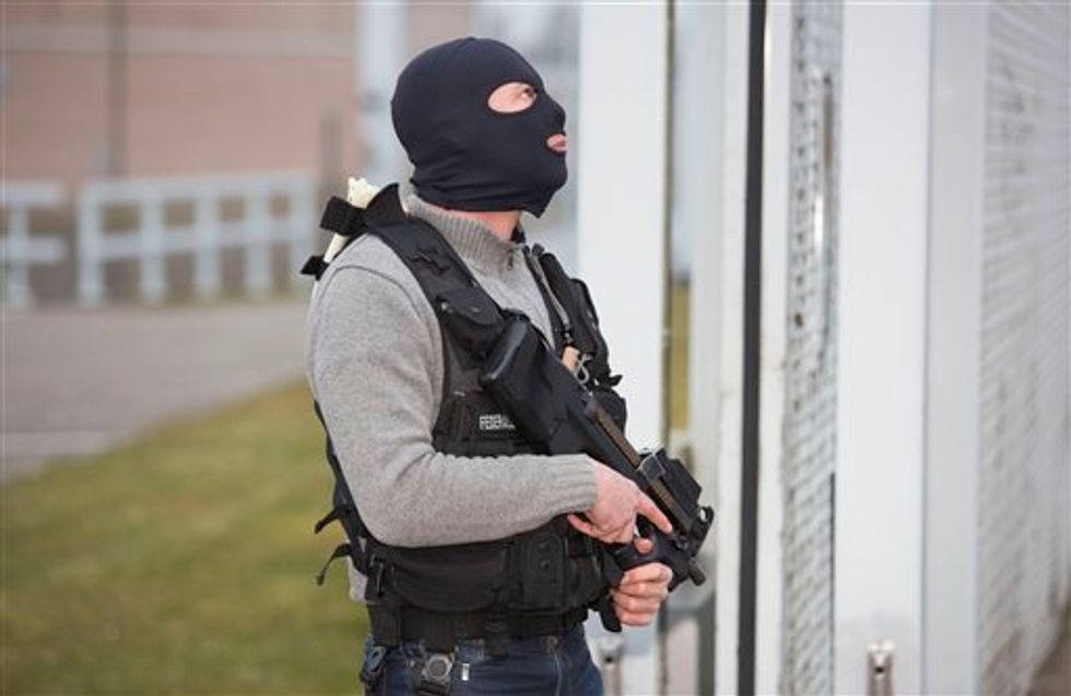 Update: Paris Attacks Suspect Reported to Be Planning New Acts