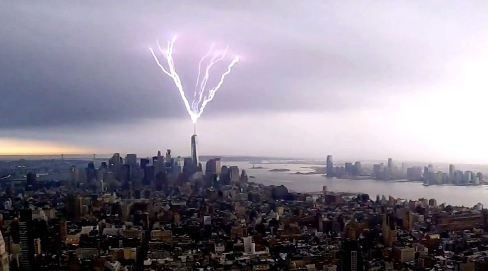 Incredible Video Captures Multiple Bolts of Lightning Strike One World Trade Center in NYC