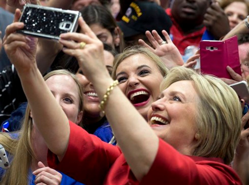 Legal Experts on Clinton Indictment in Email Case: Not Likely