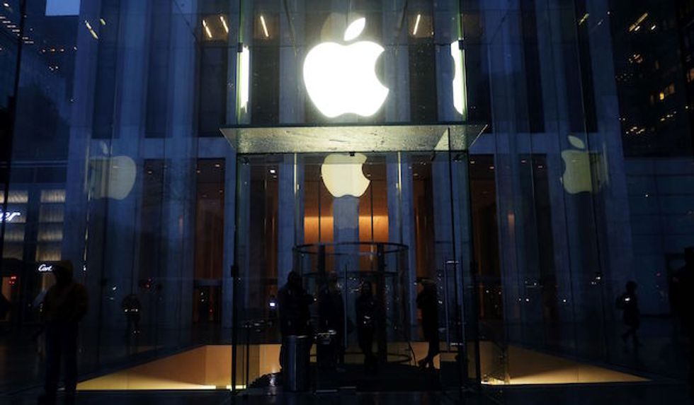 FBI Uses Mystery Method to Unlock San Bernardino Shooter's iPhone, Withdraws Legal Action Against Apple