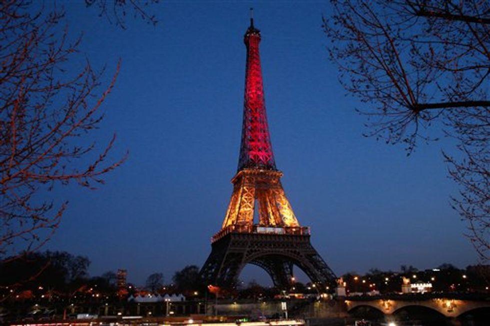 Islamic State Backers Celebrate Brussels Attack by Posting Poll Asking What Color the Eiffel Tower Will Be Next