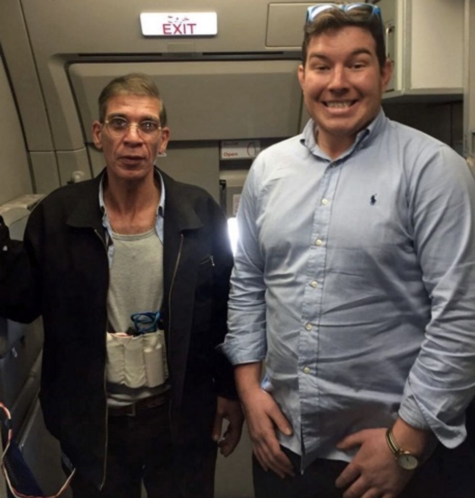 Brit Passenger Gets Photo With EgyptAir Hijacking Suspect