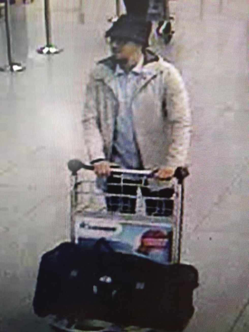 ‘Several Arrests’ Made in Connection to Brussels Terror Attacks — Including Infamous ‘Man in the Hat’