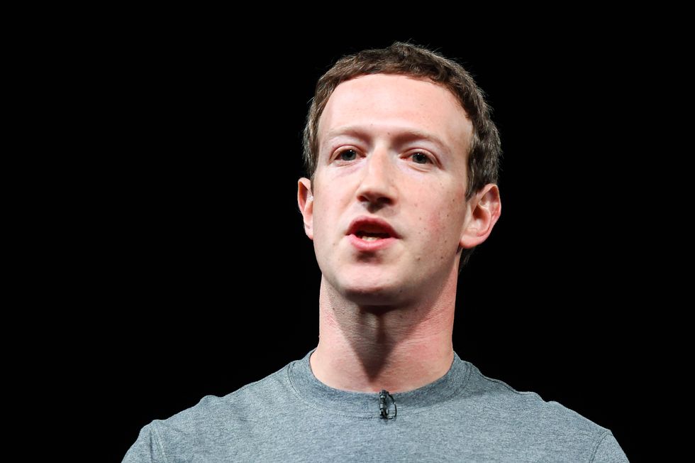 Zuckerberg Appears to Take Shot at Trump: 'Instead of Building Walls, We Can Help People Build Bridges