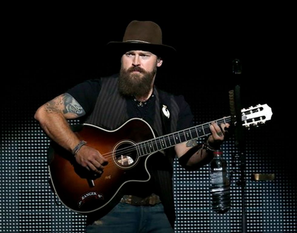 Starstruck' Police Officers Accused of Covering for Famous Country Star in Hotel Room Drug Bust (UPDATED)