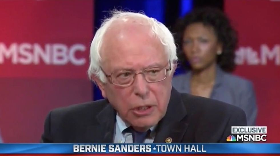Sanders Indicates He Won't Openly Support Clinton if He Loses the Democratic Nomination: 'She Has Got to Go Out to You