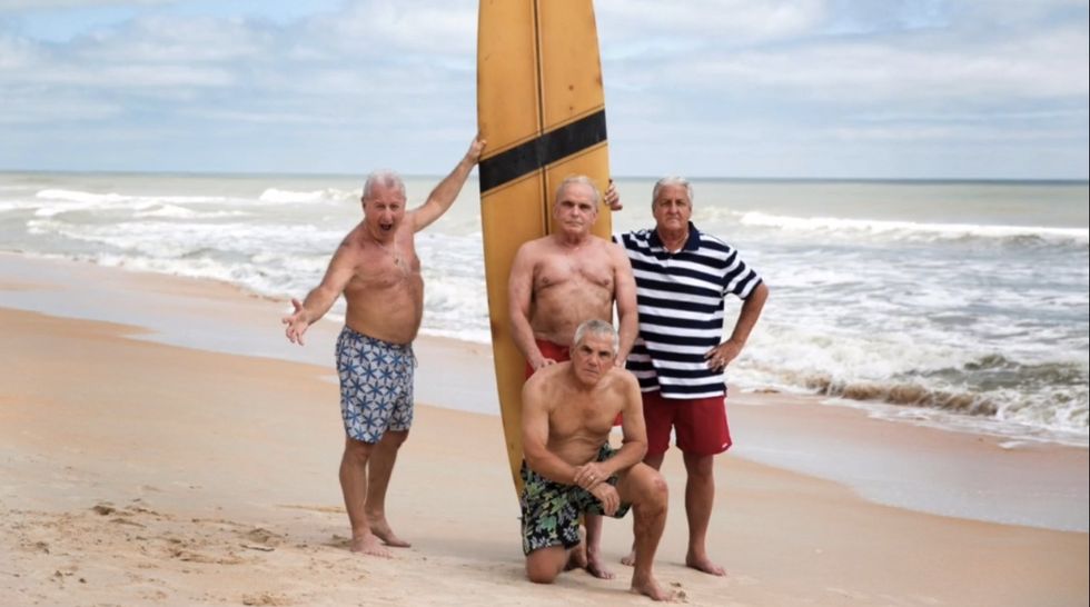 Four Vietnam Veterans Reunite After Decades to Recreate Beach Photo Taken 50 Years Ago